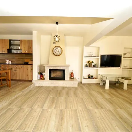 Villa Anesi Beachfront Luxury