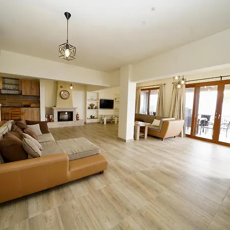 Anesi Beachfront Luxury *