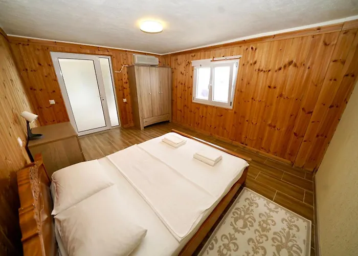 Willa Anesi Beachfront Luxury Nea Moudania