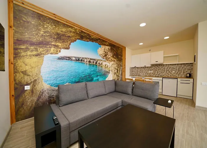 Anesi Beachfront Luxury Willa