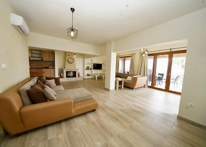 Anesi Beachfront Luxury *